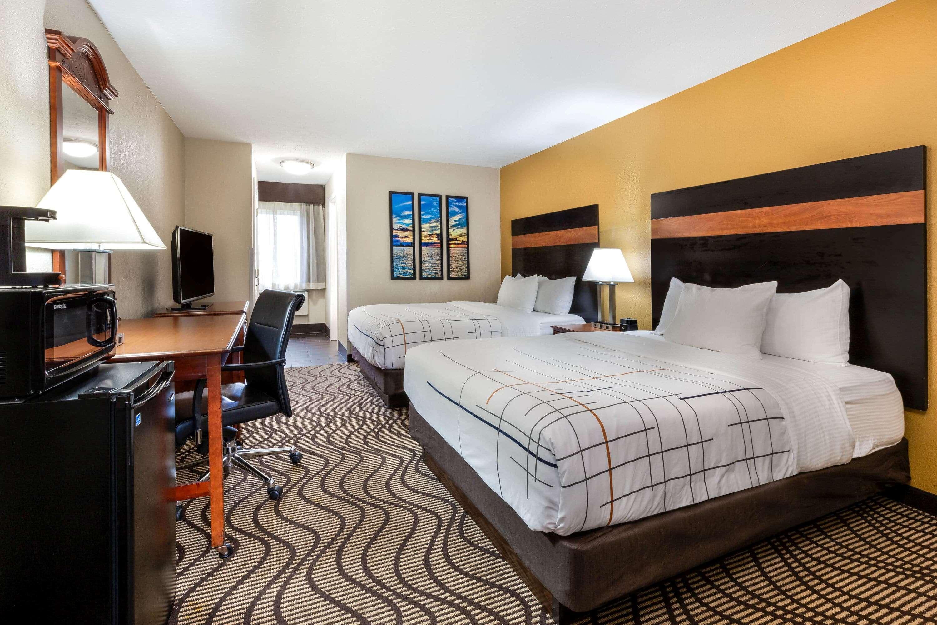 La Quinta Inn By Wyndham Sandusky Near Cedar Point Exterior foto