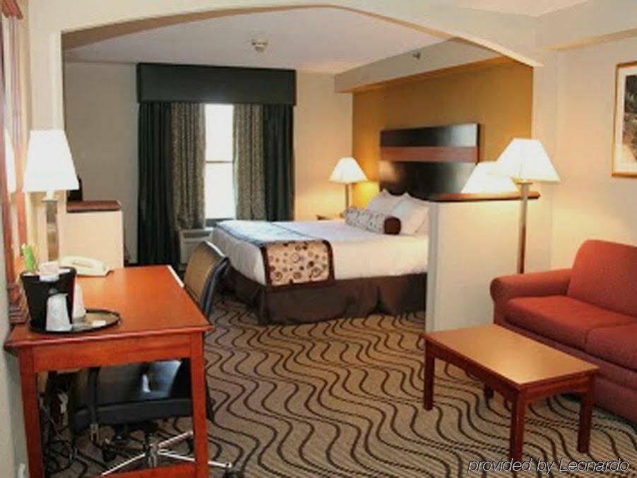 La Quinta Inn By Wyndham Sandusky Near Cedar Point Exterior foto